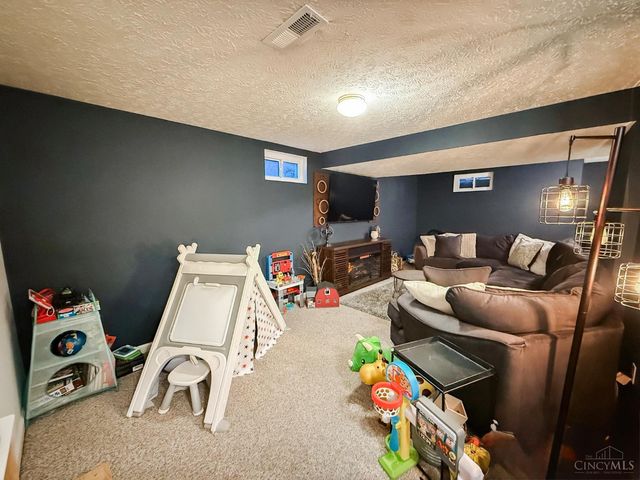 807 Cherry Hill Lane, Lebanon, OH 45036