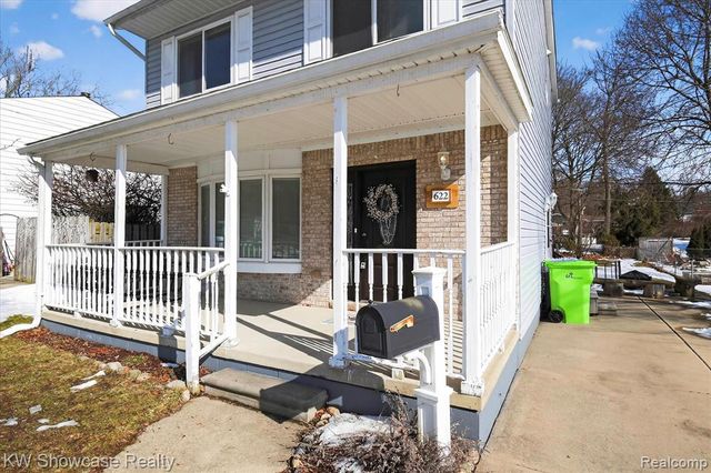 622 Elizabeth Street, Milford, MI 48381