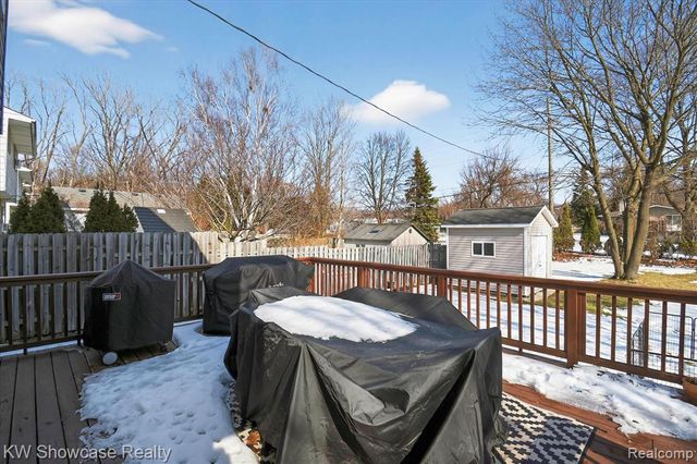 622 Elizabeth Street, Milford, MI 48381