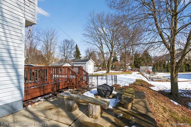 622 Elizabeth Street, Milford, MI 48381