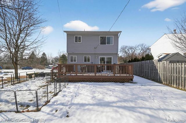 622 Elizabeth Street, Milford, MI 48381