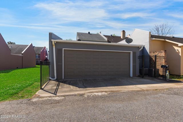 215 Ursuline Street, Lafayette, LA 70506