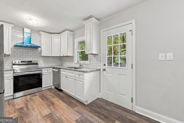 91 Sorrow Road, Stockbridge, GA 30281