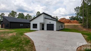 921 Overlook Drive SW, Lenoir, NC 28645
