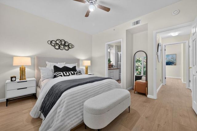 379 Dunsmuir Terrace 3, Sunnyvale, CA 94085