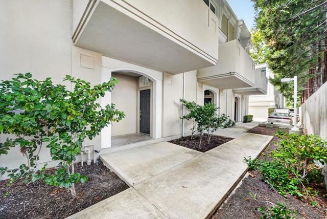 379 Dunsmuir Terrace 3, Sunnyvale, CA 94085