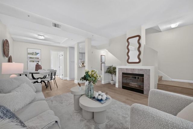 379 Dunsmuir Terrace 3, Sunnyvale, CA 94085