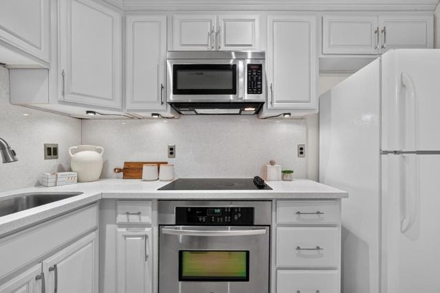 379 Dunsmuir Terrace 3, Sunnyvale, CA 94085