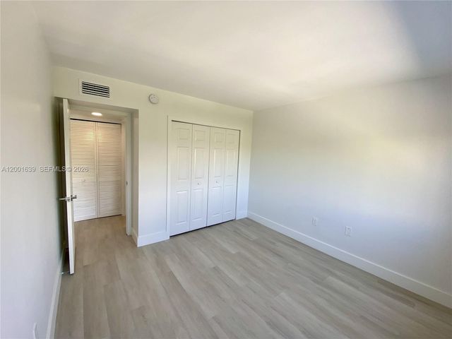 255 Galen Dr 3D, Key Biscayne, FL 33149