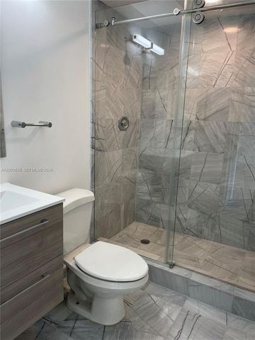 255 Galen Dr 3D, Key Biscayne, FL 33149