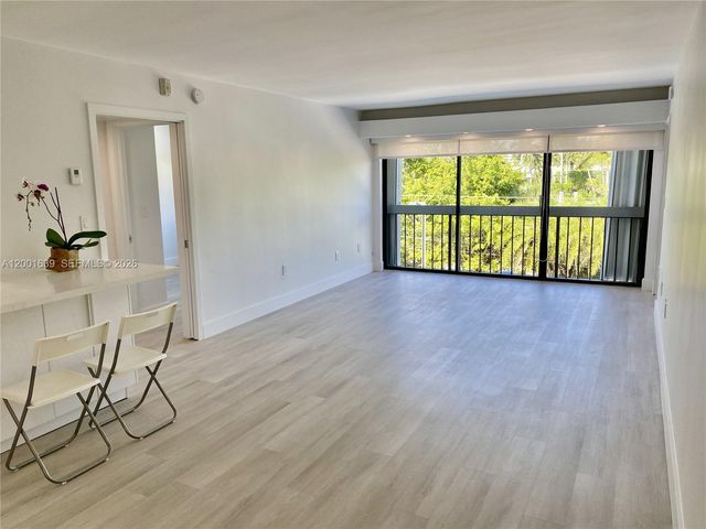 255 Galen Dr 3D, Key Biscayne, FL 33149