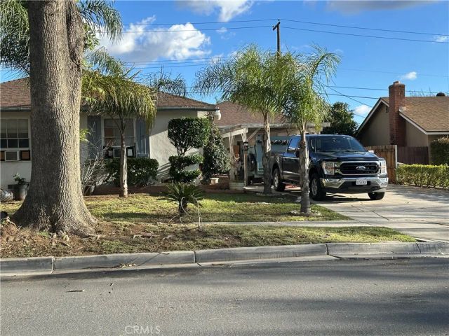 8584 Camelia, Riverside, CA 92504