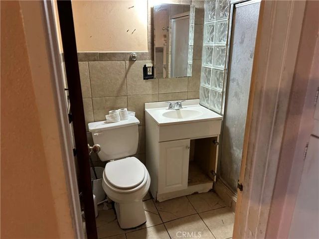 8584 Camelia, Riverside, CA 92504