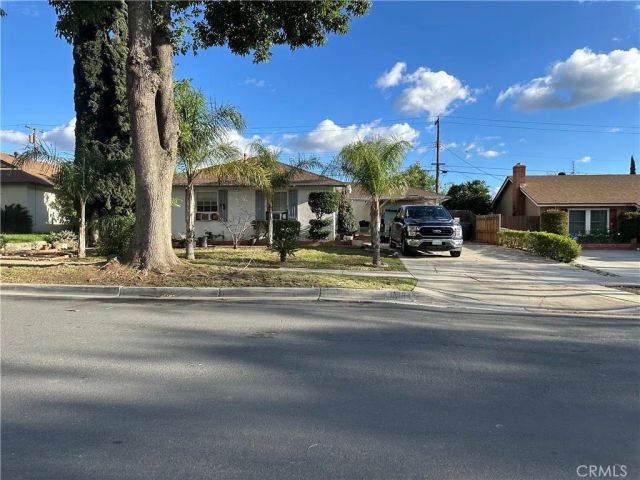 8584 Camelia, Riverside, CA 92504