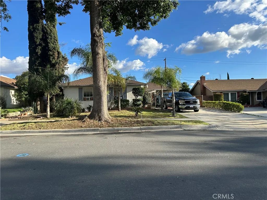 8584 Camelia, Riverside, CA 92504