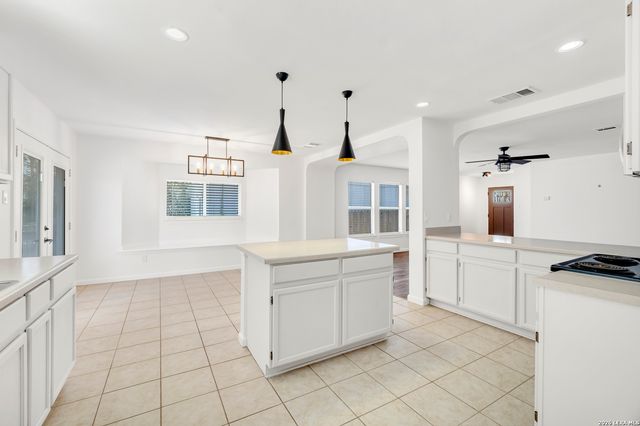 4527 Sherwood, San Antonio, TX 78217