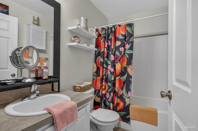 4890 Hilarita Cir, Pace, FL 32571