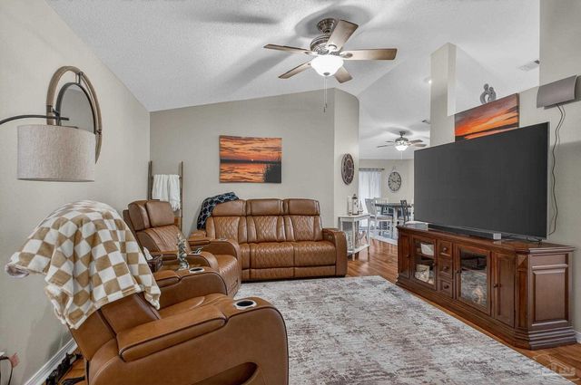 4890 Hilarita Cir, Pace, FL 32571