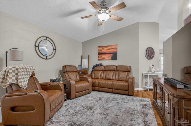 4890 Hilarita Cir, Pace, FL 32571