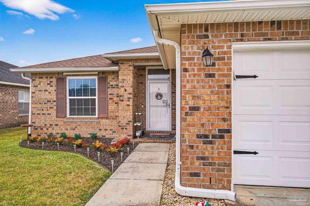 4890 Hilarita Cir, Pace, FL 32571