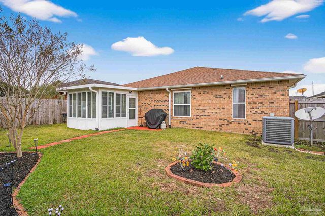 4890 Hilarita Cir, Pace, FL 32571
