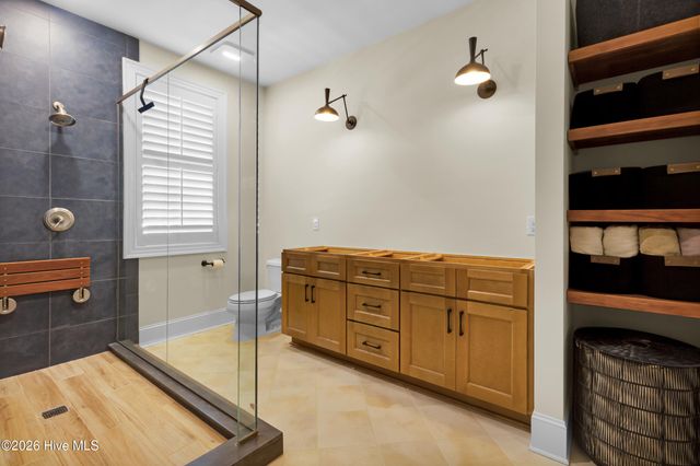 3904 Harkers Way, New Bern, NC 28562