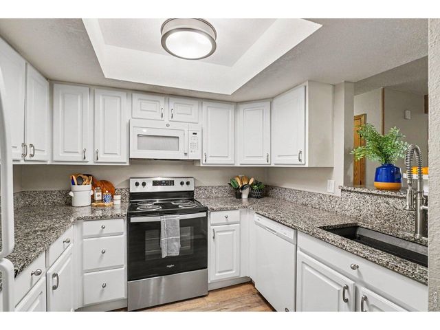 2800 Sundown Ln 106, Boulder, CO 80303