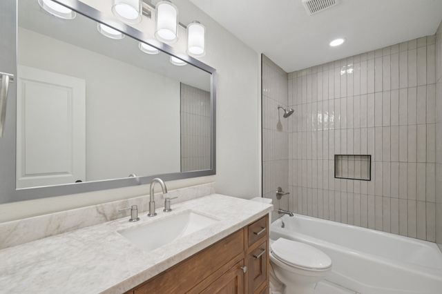 1023 N Fannin Street, Rockwall, TX 75087
