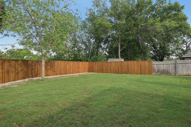 1023 N Fannin Street, Rockwall, TX 75087