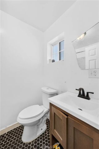 750 E 48th, Los Angeles, CA 90011