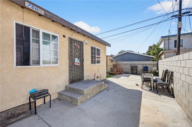 750 E 48th, Los Angeles, CA 90011