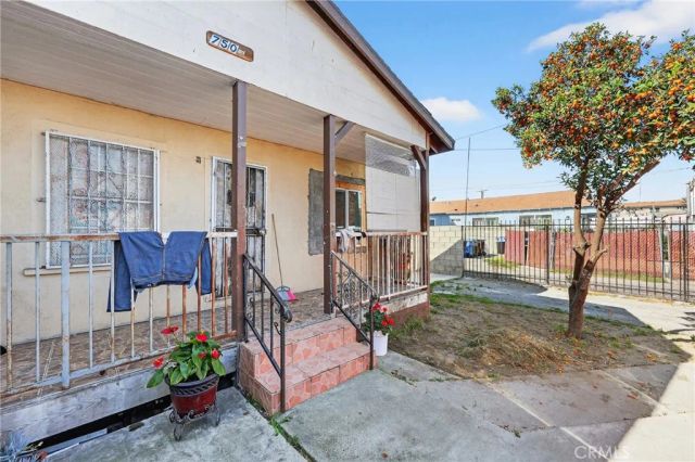 750 E 48th, Los Angeles, CA 90011