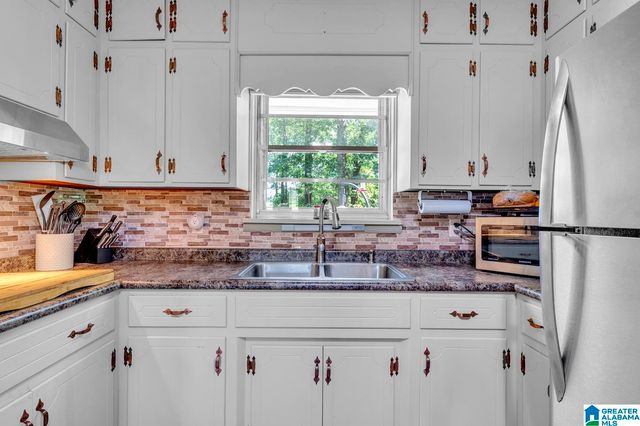 2904 CRESTLANE DRIVE, Adamsville, AL 35005
