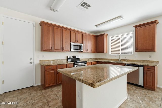 4094 E BELLERIVE Drive, Chandler, AZ 85249