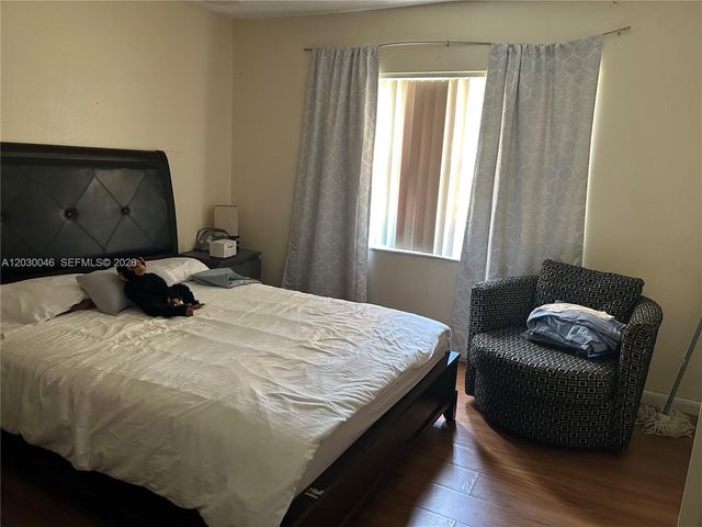 18051 NW 68th Avenue K104, Hialeah, FL 33015