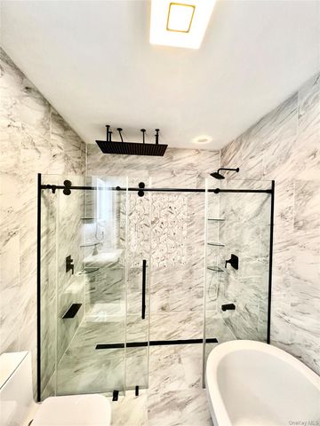 38 Railroad Avenue, East Hampton, NY 11937