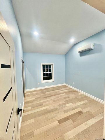 38 Railroad Avenue, East Hampton, NY 11937