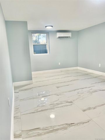 38 Railroad Avenue, East Hampton, NY 11937