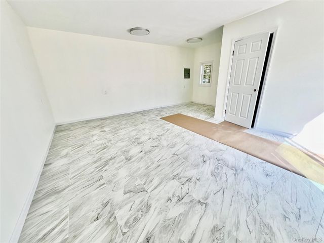 38 Railroad Avenue, East Hampton, NY 11937