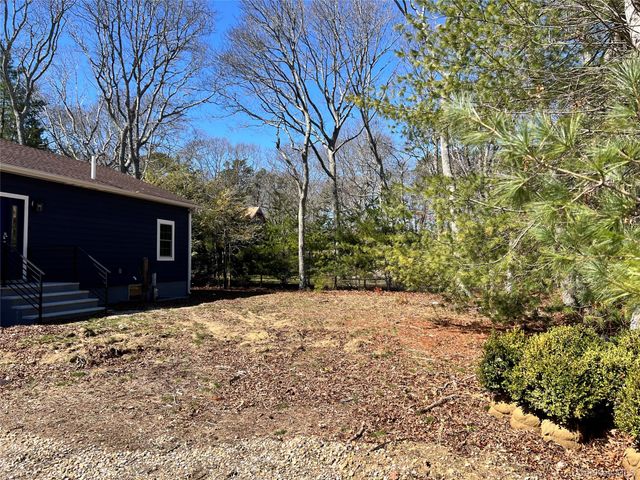 38 Railroad Avenue, East Hampton, NY 11937