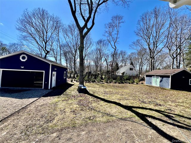 38 Railroad Avenue, East Hampton, NY 11937