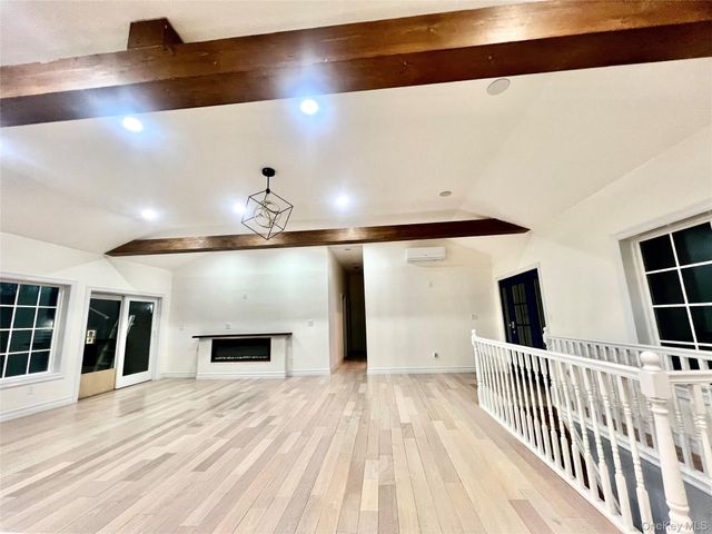 38 Railroad Avenue, East Hampton, NY 11937