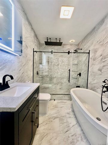 38 Railroad Avenue, East Hampton, NY 11937