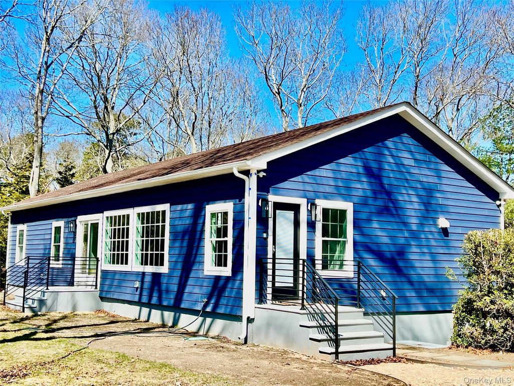 38 Railroad Avenue, East Hampton, NY 11937