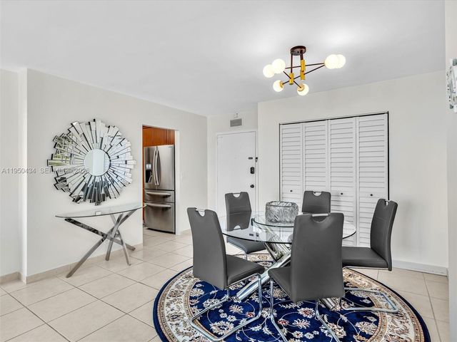 3140 S Ocean Dr 206, Hallandale Beach, FL 33009