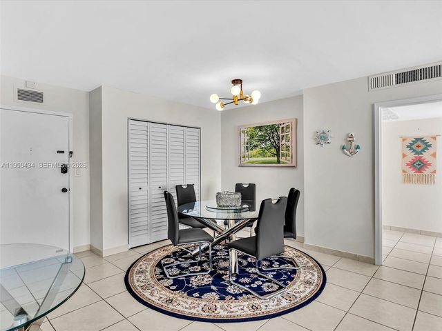 3140 S Ocean Dr 206, Hallandale Beach, FL 33009