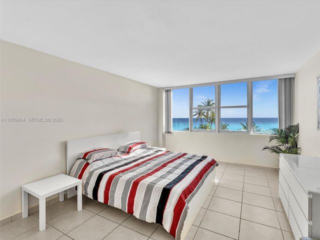 3140 S Ocean Dr 206, Hallandale Beach, FL 33009