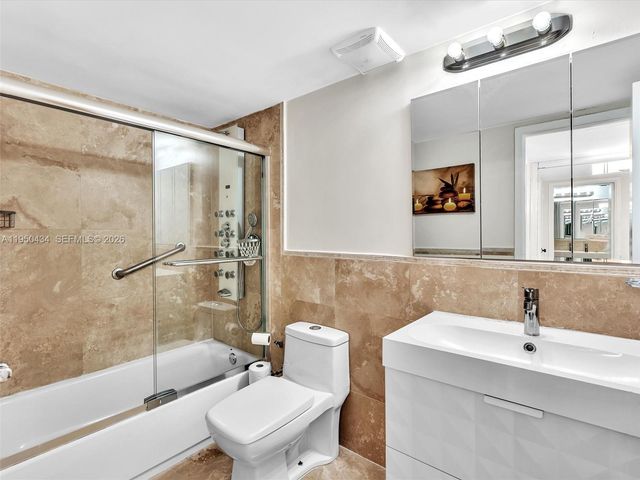 3140 S Ocean Dr 206, Hallandale Beach, FL 33009