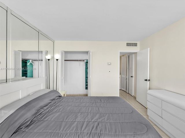 3140 S Ocean Dr 206, Hallandale Beach, FL 33009