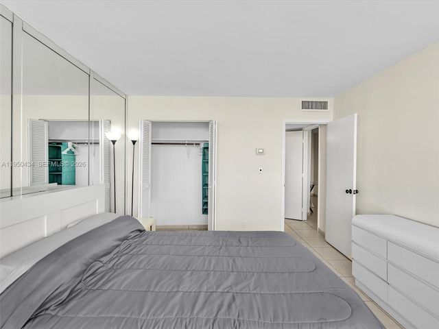 3140 S Ocean Dr 206, Hallandale Beach, FL 33009